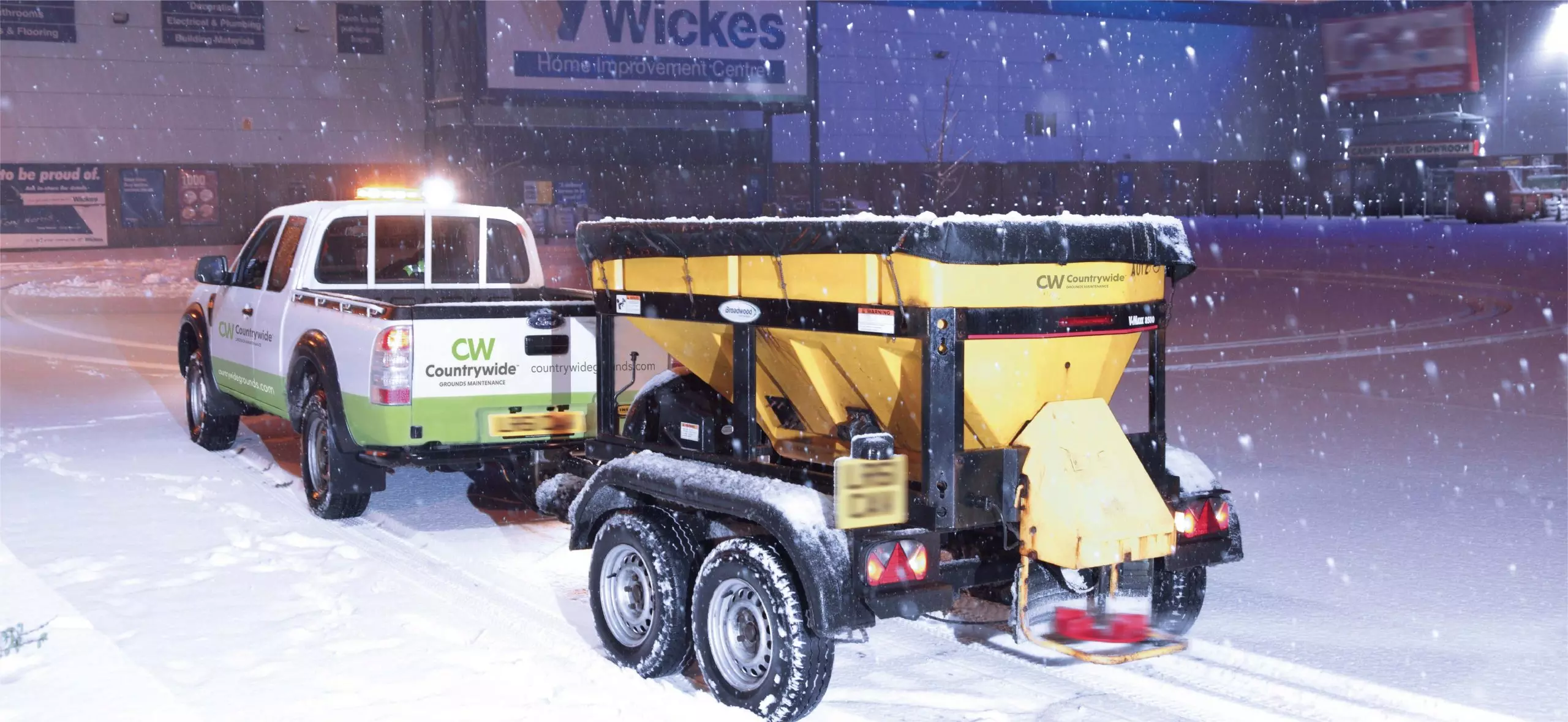 countrywide grounds maintenance salt spreader